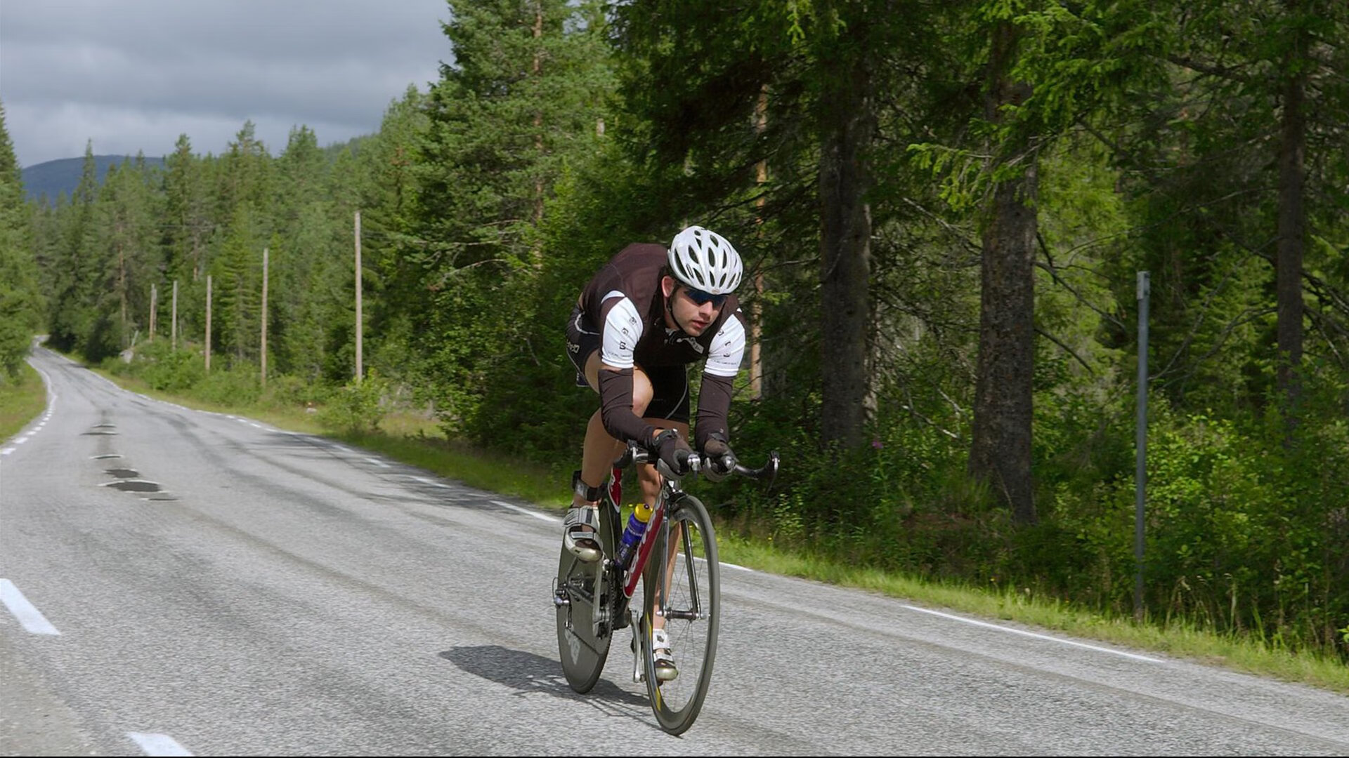 美澳选手高频换气与高强度并存